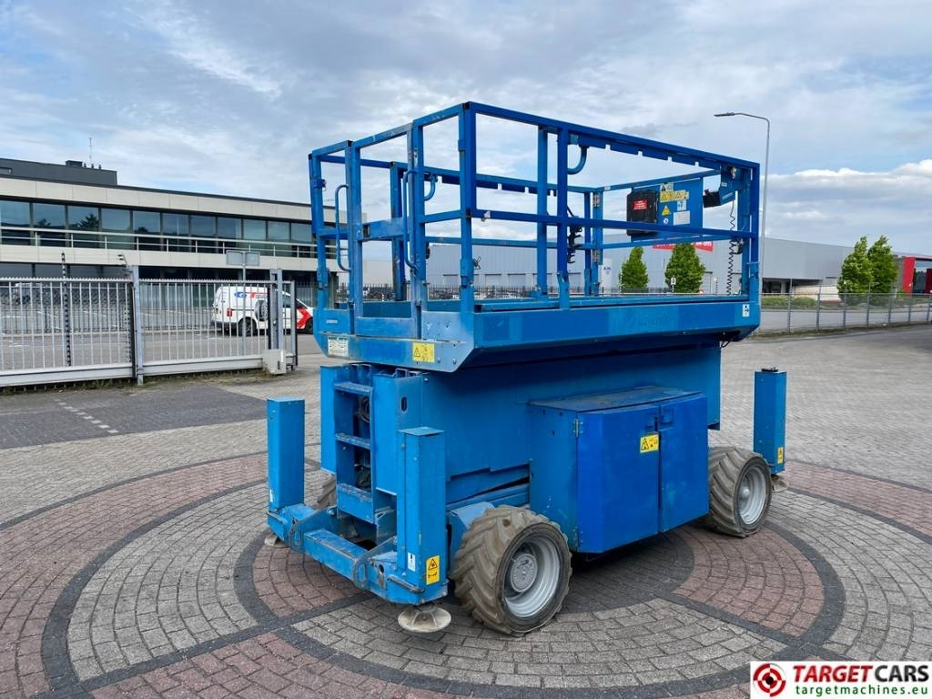 Genie GS-4069DC Electric 4x4 Scissor Work Lift 1412cm - Nacelle ciseaux: photos 3 Genie GS-4069DC Electric 4x4 Scissor Work Lift 1412cm - Nacelle ciseaux: photos 3