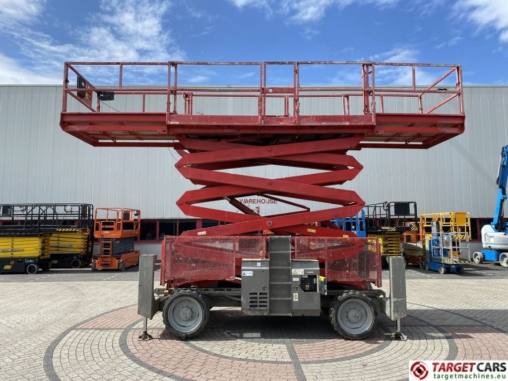 Genie GS-4390RT Diesel 4x4 Scissor Work Lift 1511cm - Nacelle ciseaux: photos 5 Genie GS-4390RT Diesel 4x4 Scissor Work Lift 1511cm - Nacelle ciseaux: photos 5