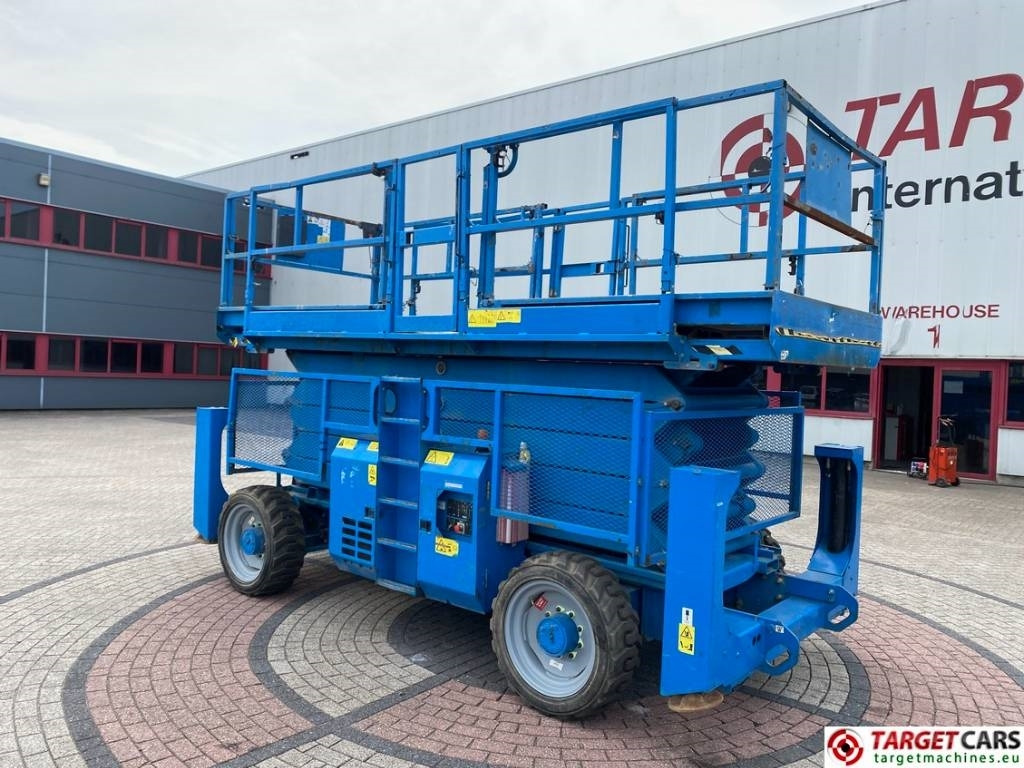 Genie GS-5390RT Diesel 4x4 Scissor Work Lift 1815cm - Nacelle ciseaux: photos 4 Genie GS-5390RT Diesel 4x4 Scissor Work Lift 1815cm - Nacelle ciseaux: photos 4