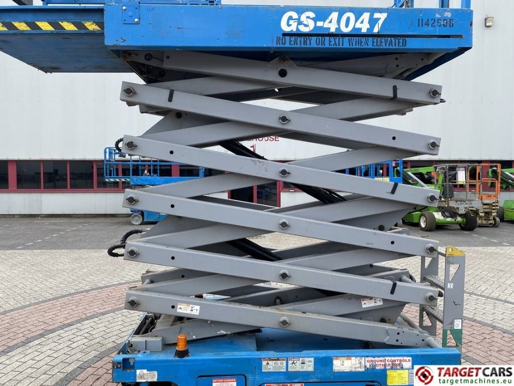 Crédit-bail de Genie GS4047 Electric 4047 Scissor Work Lift 1389cm  Genie GS4047 Electric 4047 Scissor Work Lift 1389cm: photos 31