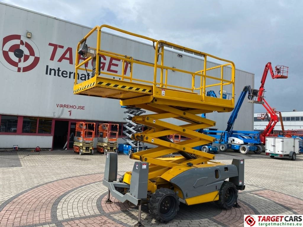 Nacelle ciseaux Haulotte Compact 10DX Diesel 4x4 Scissor Work Lift 1015cm: photos 15