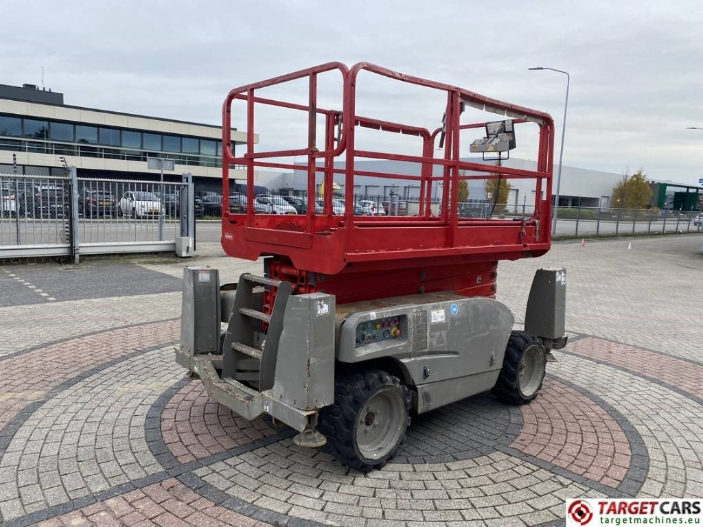 Haulotte Compact 12DX Diesel 4x4 Scissor Work Lift 1206cm - Nacelle ciseaux: photos 3 Haulotte Compact 12DX Diesel 4x4 Scissor Work Lift 1206cm - Nacelle ciseaux: photos 3