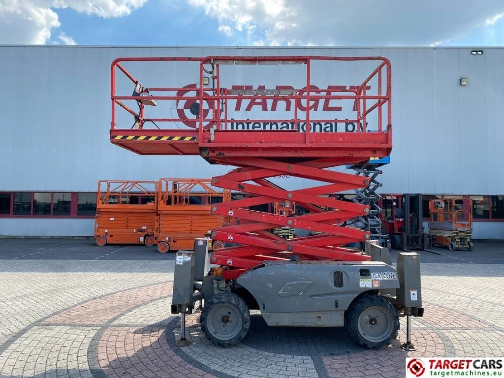 Haulotte Compact 12DX Diesel 4x4 Scissor Work Lift 1206cm - Nacelle ciseaux: photos 5 Haulotte Compact 12DX Diesel 4x4 Scissor Work Lift 1206cm - Nacelle ciseaux: photos 5
