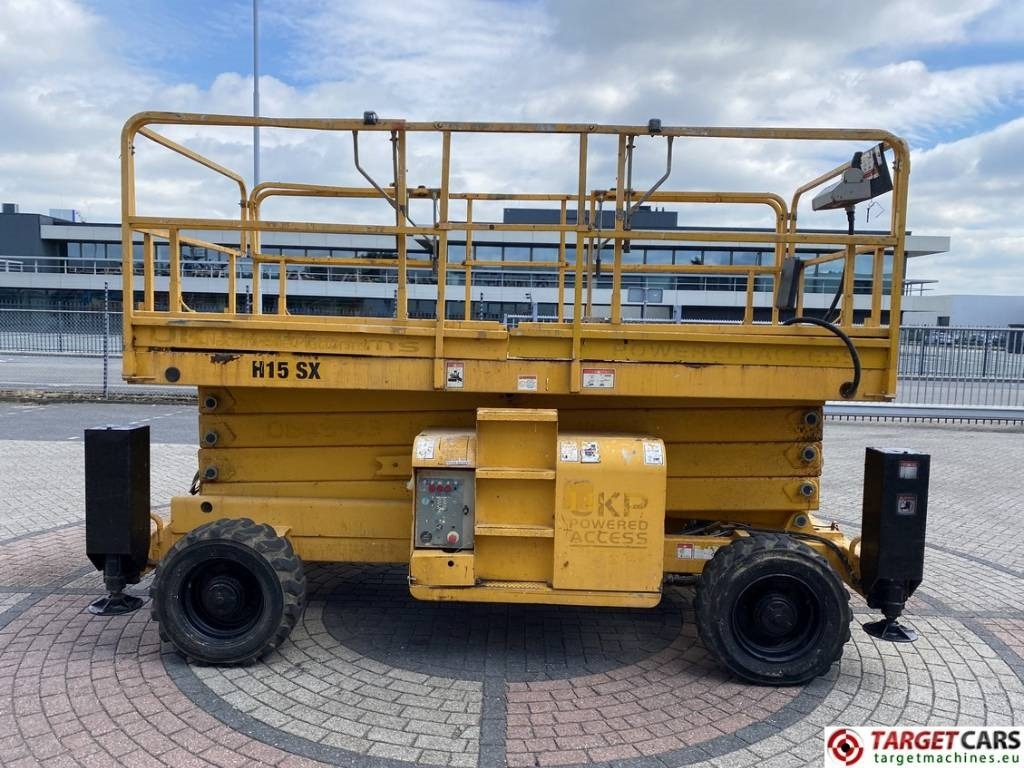 Crédit-bail de Haulotte H15SXNT Diesel H15SX 4x4 Scissor Work Lift 1500cm  Haulotte H15SXNT Diesel H15SX 4x4 Scissor Work Lift 1500cm: photos 31