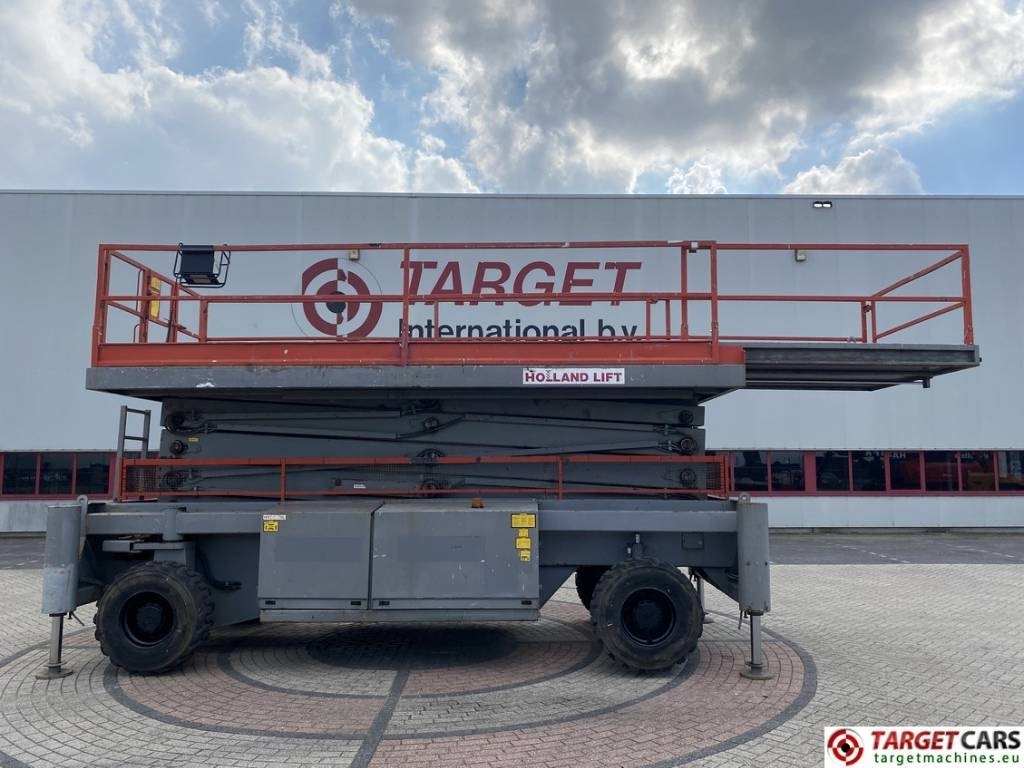 Holland Lift Combistar M-250DL27 diesel scissor worklift 27.20M - Nacelle ciseaux: photos 5 Holland Lift Combistar M-250DL27 diesel scissor worklift 27.20M - Nacelle ciseaux: photos 5