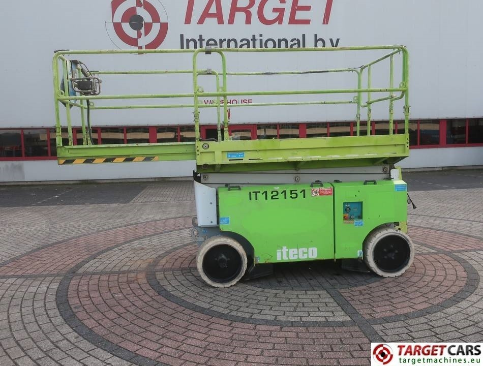 Iteco IT12151 Electric Scissor Work Lift 1380cm - Nacelle ciseaux: photos 5 Iteco IT12151 Electric Scissor Work Lift 1380cm - Nacelle ciseaux: photos 5