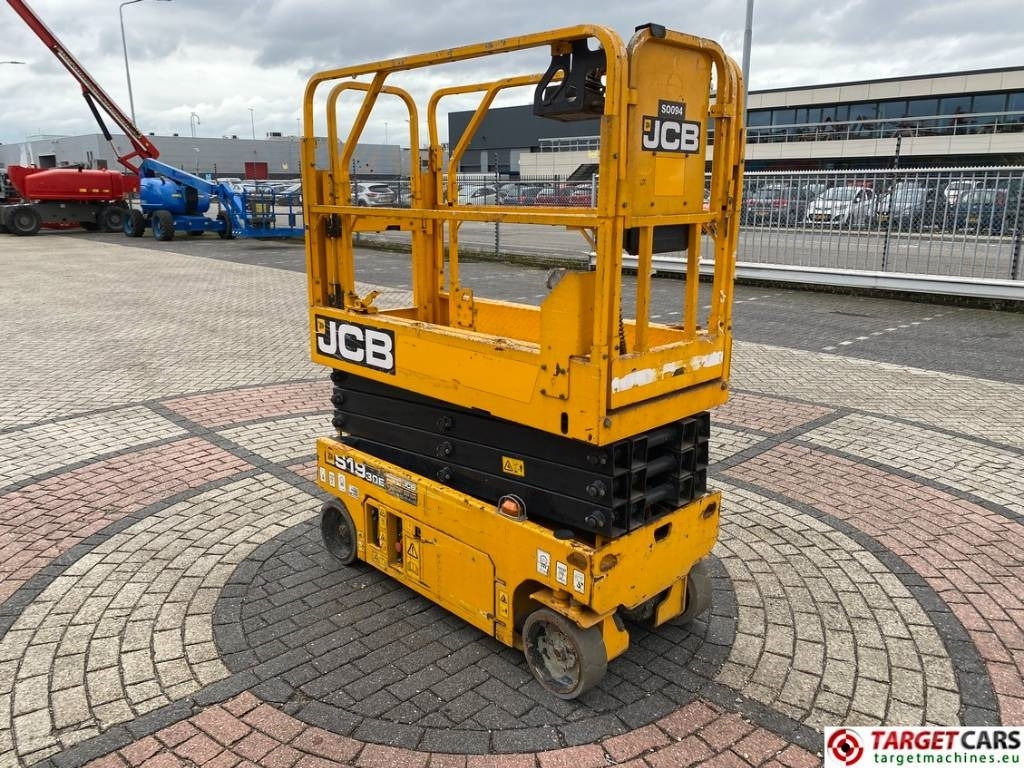 JCB S1930E Electric Scissor Work Lift 780cm - Nacelle ciseaux: photos 2 JCB S1930E Electric Scissor Work Lift 780cm - Nacelle ciseaux: photos 2