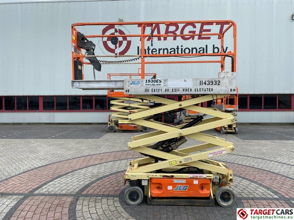 JLG 1930ES Electric Scissor Work Lift 772cm - Nacelle ciseaux: photos 5 JLG 1930ES Electric Scissor Work Lift 772cm - Nacelle ciseaux: photos 5