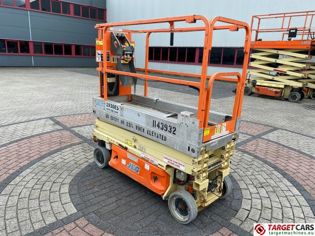JLG 1930ES Electric Scissor Work Lift 772cm - Nacelle ciseaux: photos 4 JLG 1930ES Electric Scissor Work Lift 772cm - Nacelle ciseaux: photos 4
