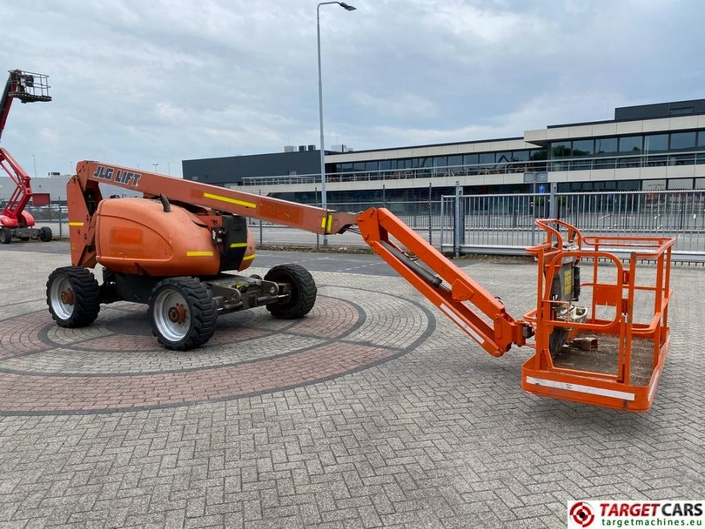 JLG 600AJ Articulated 4x4x4 Diesel Boom Lift 2047cm - Nacelle articulée: photos 2 JLG 600AJ Articulated 4x4x4 Diesel Boom Lift 2047cm - Nacelle articulée: photos 2
