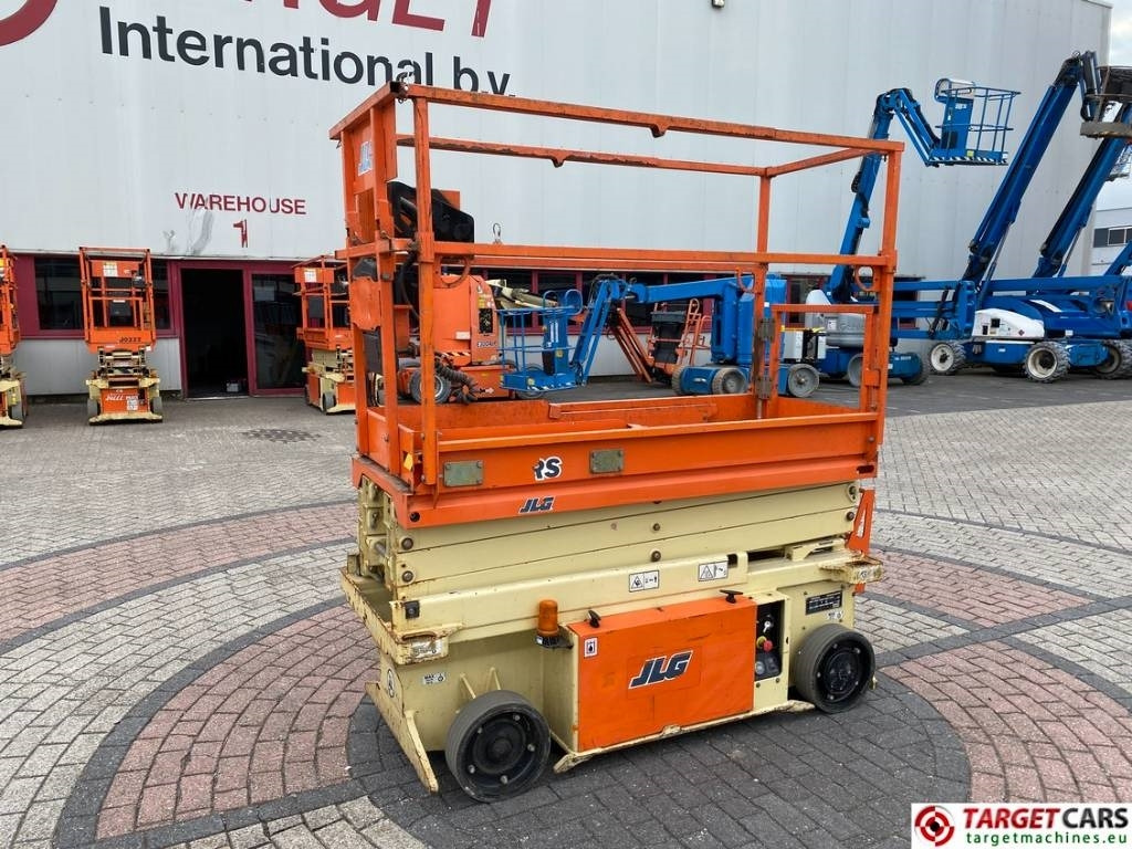 JLG 6RS Electric Scissor Work Lift 779cm - Nacelle ciseaux: photos 1 JLG 6RS Electric Scissor Work Lift 779cm - Nacelle ciseaux: photos 1