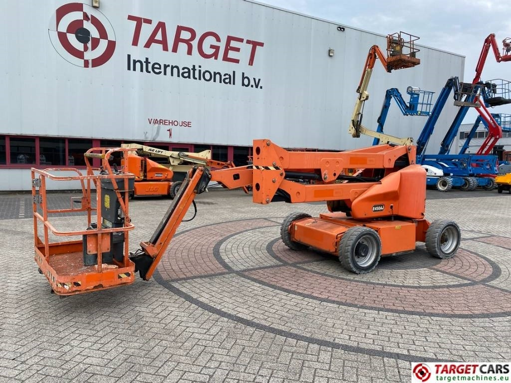 JLG E450AJ Electric Articulated Boom Work Lift 1572cm - Nacelle articulée: photos 1 JLG E450AJ Electric Articulated Boom Work Lift 1572cm - Nacelle articulée: photos 1