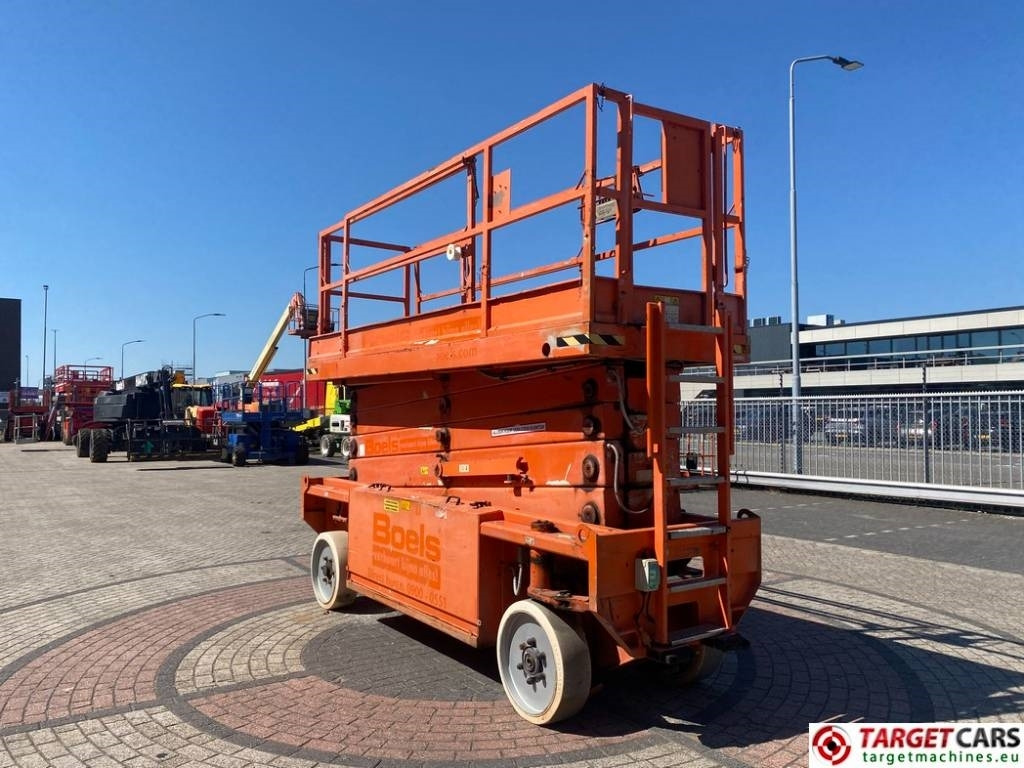 JLG Liftlux 153-12 Electric Scissor Work Lift 1730cm - Nacelle ciseaux: photos 2 JLG Liftlux 153-12 Electric Scissor Work Lift 1730cm - Nacelle ciseaux: photos 2