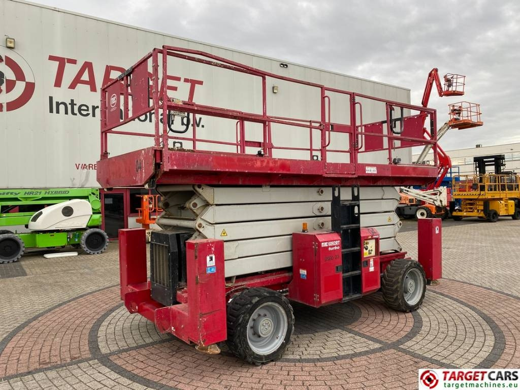 MEC 6092RT Diesel 4x4 Scissor Work Lift 2020cm - Nacelle ciseaux: photos 1 MEC 6092RT Diesel 4x4 Scissor Work Lift 2020cm - Nacelle ciseaux: photos 1