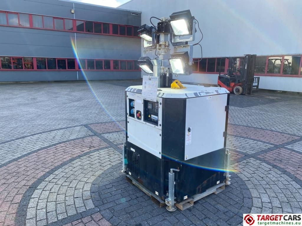 SMC SL80 Tower Light SL80K 4x 300W LED - Mat d'éclairage: photos 4 SMC SL80 Tower Light SL80K 4x 300W LED - Mat d'éclairage: photos 4