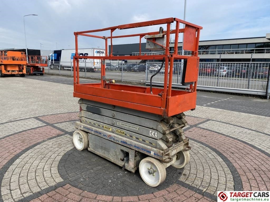 SkyJack SJIII-3226 Electric 3226 Scissor Work Lift 990cm - Nacelle ciseaux: photos 2 SkyJack SJIII-3226 Electric 3226 Scissor Work Lift 990cm - Nacelle ciseaux: photos 2