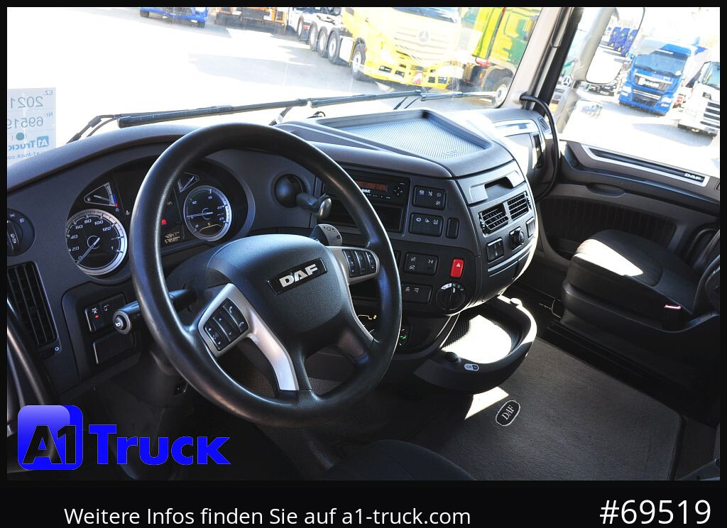DAF XF 480 FAR Intarder, Multiwechsler 2x AHK - Camion porte-conteneur/ Caisse mobile: photos 2 DAF XF 480 FAR Intarder, Multiwechsler 2x AHK - Camion porte-conteneur/ Caisse mobile: photos 2