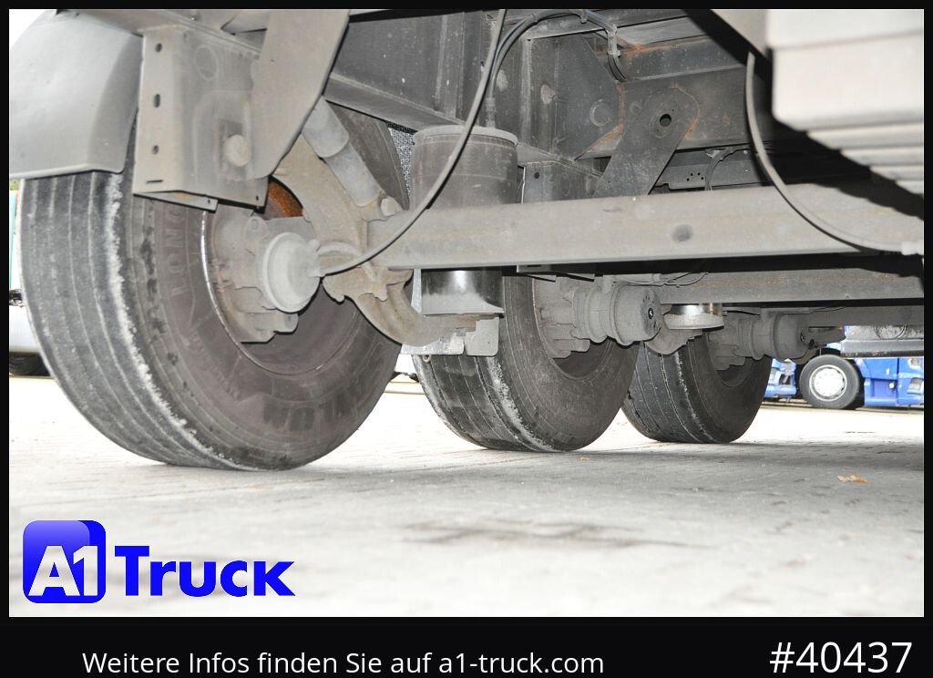 KOEGEL S 24 Tautliner, Code XL, BPW, - Semi-remorque rideaux coulissants: photos 3 KOEGEL S 24 Tautliner, Code XL, BPW, - Semi-remorque rideaux coulissants: photos 3