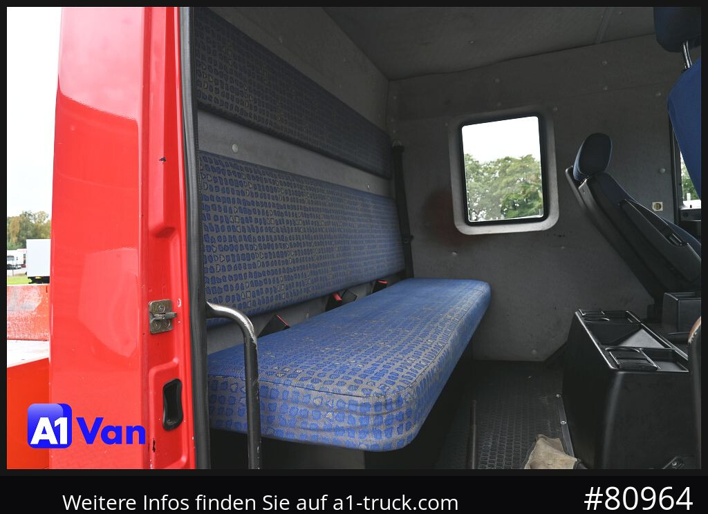 MAN MAN LE 8.180 Pritsche Doka, Automatik, AHK, 6-Sitzer - Utilitaire plateau, Utilitaire double cabine: photos 3 MAN MAN LE 8.180 Pritsche Doka, Automatik, AHK, 6-Sitzer - Utilitaire plateau, Utilitaire double cabine: photos 3