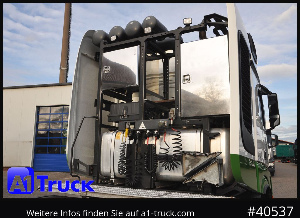 MERCEDES-BENZ 4158 BL 8x4, neues Model, guter Zustand - Tracteur routier: photos 2 MERCEDES-BENZ 4158 BL 8x4, neues Model, guter Zustand - Tracteur routier: photos 2