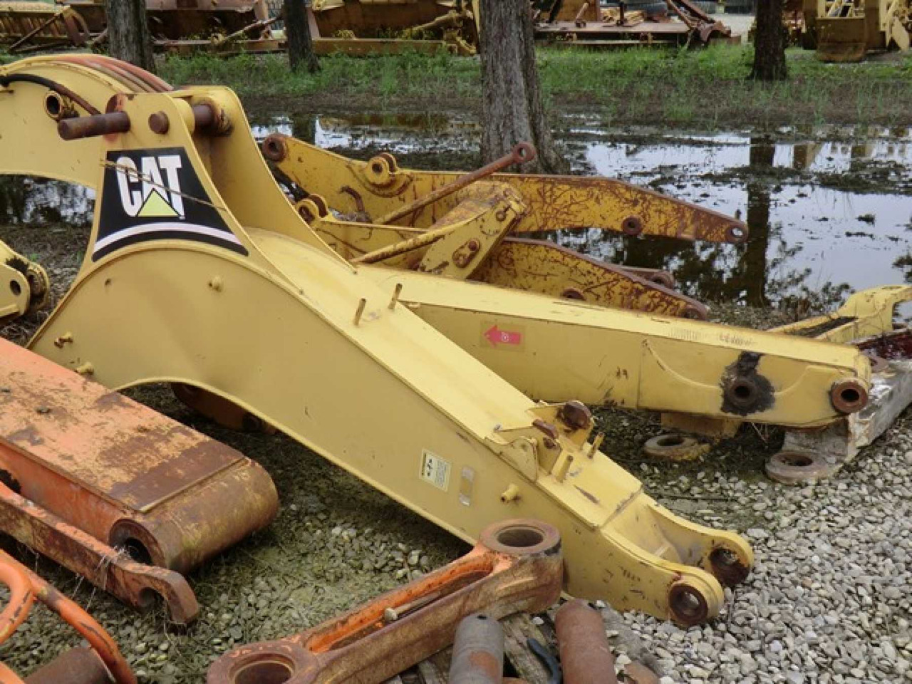 Caterpillar 438C BRACCIO POSTERIORE - Flèche pour Engins de chantier: photos 2 Caterpillar 438C BRACCIO POSTERIORE - Flèche pour Engins de chantier: photos 2