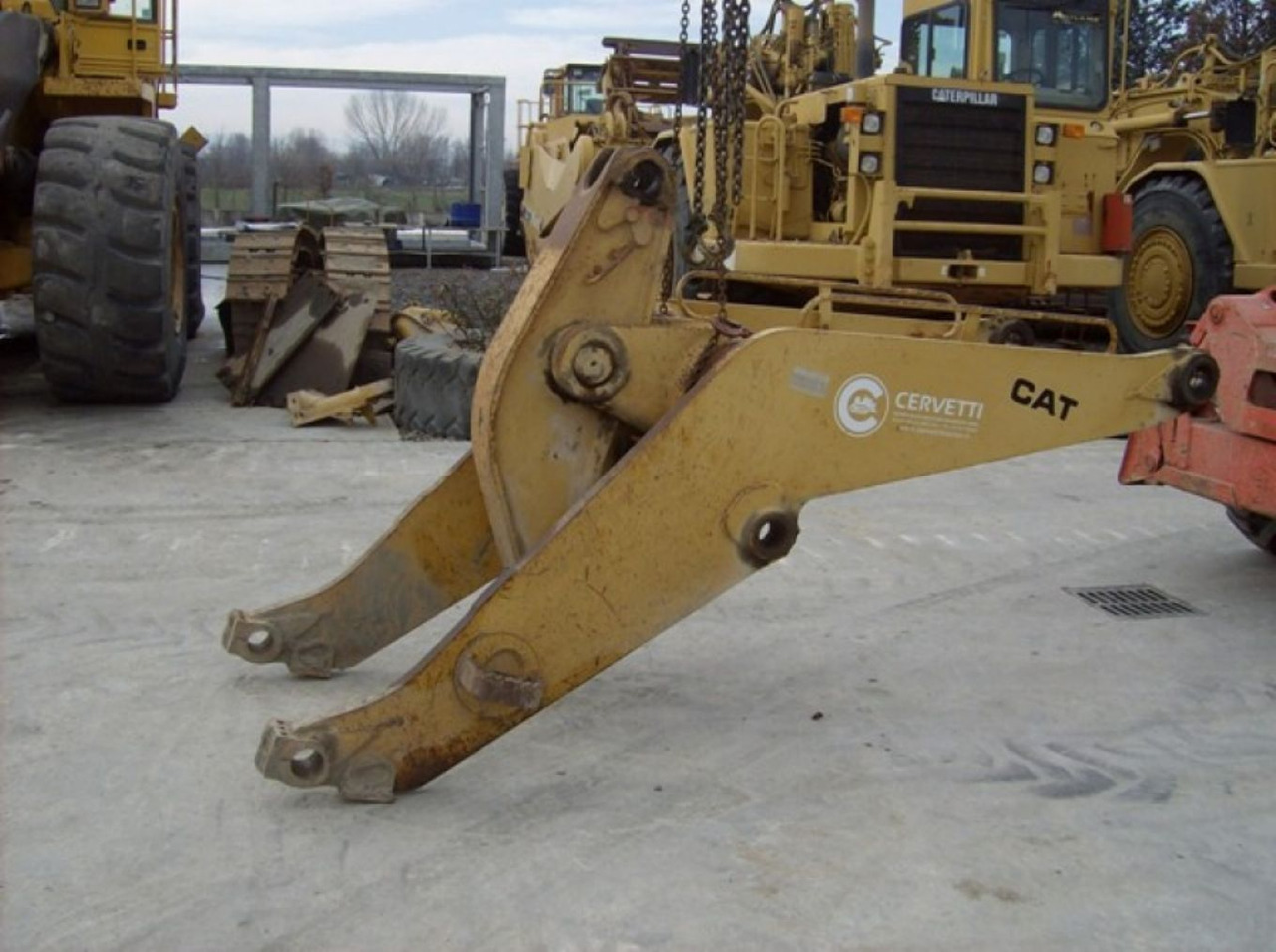 Caterpillar 963 BRACCIO CON BIELLA - Flèche pour Engins de chantier: photos 1 Caterpillar 963 BRACCIO CON BIELLA - Flèche pour Engins de chantier: photos 1
