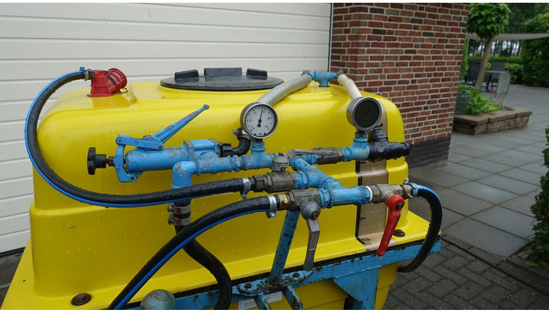 KWH Gedragen veldspuit vatspuit 400 Liter - Pulvérisateur: photos 4 KWH Gedragen veldspuit vatspuit 400 Liter - Pulvérisateur: photos 4