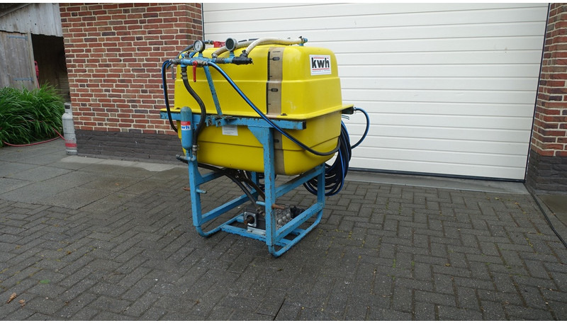 KWH Gedragen veldspuit vatspuit 400 Liter - Pulvérisateur: photos 1 KWH Gedragen veldspuit vatspuit 400 Liter - Pulvérisateur: photos 1
