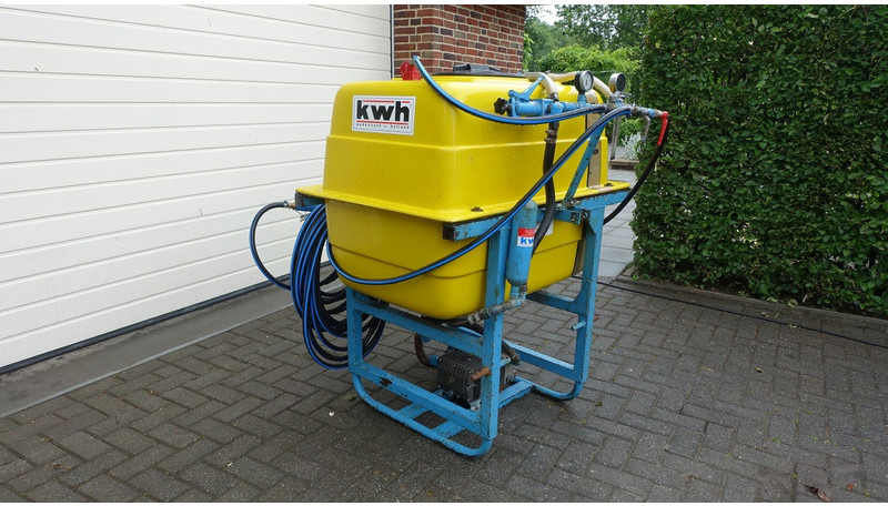 KWH Gedragen veldspuit vatspuit 400 Liter - Pulvérisateur: photos 2 KWH Gedragen veldspuit vatspuit 400 Liter - Pulvérisateur: photos 2
