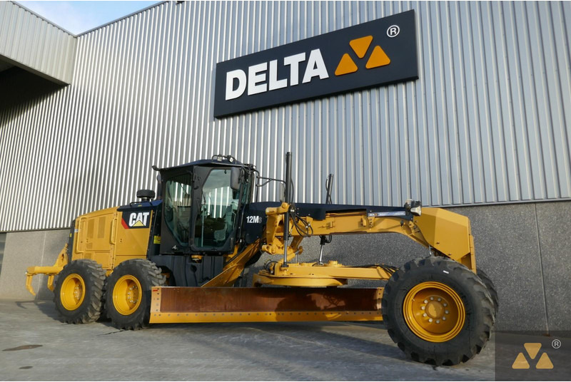 Caterpillar 12M3 - Niveleuse: photos 3 Caterpillar 12M3 - Niveleuse: photos 3