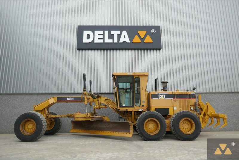 Caterpillar 140H - Niveleuse: photos 1 Caterpillar 140H - Niveleuse: photos 1