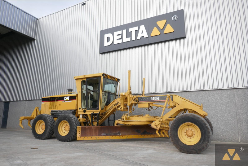 Caterpillar 140H - Niveleuse: photos 3 Caterpillar 140H - Niveleuse: photos 3