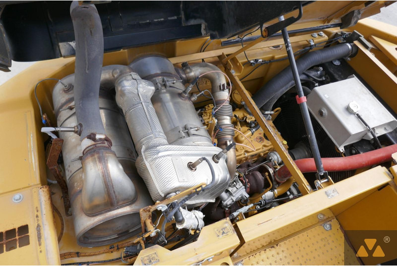 Pelle sur chenille Caterpillar 325F LCR: photos 18