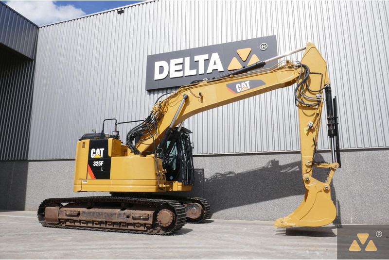 Pelle sur chenille Caterpillar 325F LCR: photos 8