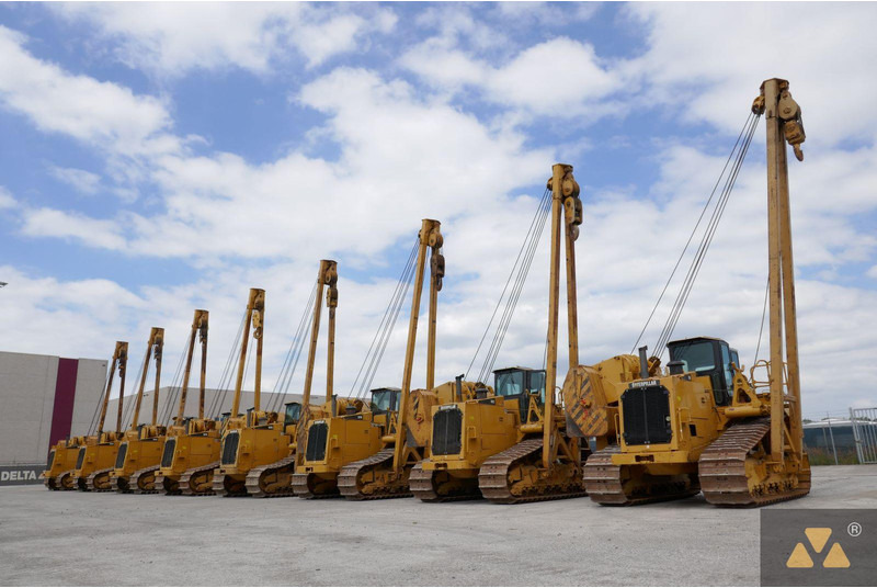 Poseur de canalisations Caterpillar 587R: photos 1