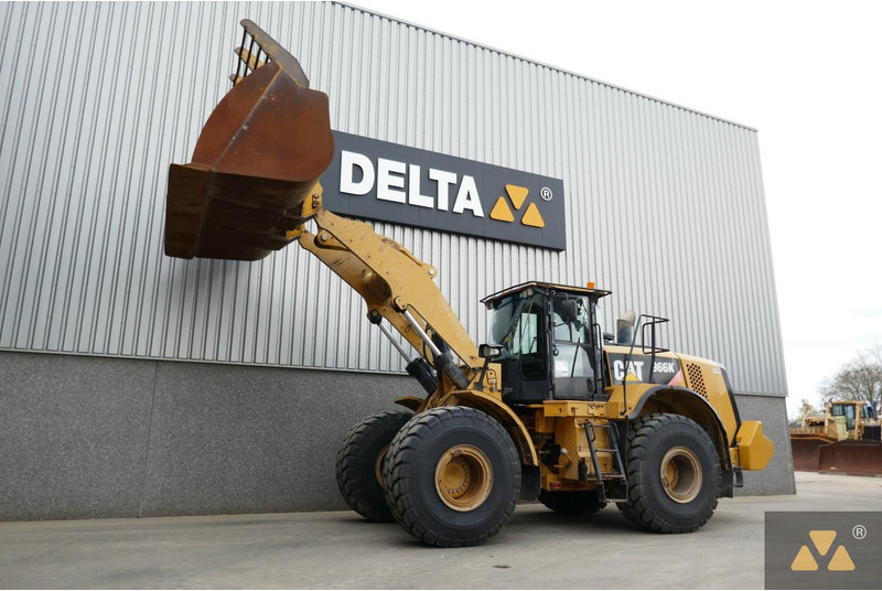 Caterpillar 966K - Chargeuse sur pneus: photos 3 Caterpillar 966K - Chargeuse sur pneus: photos 3