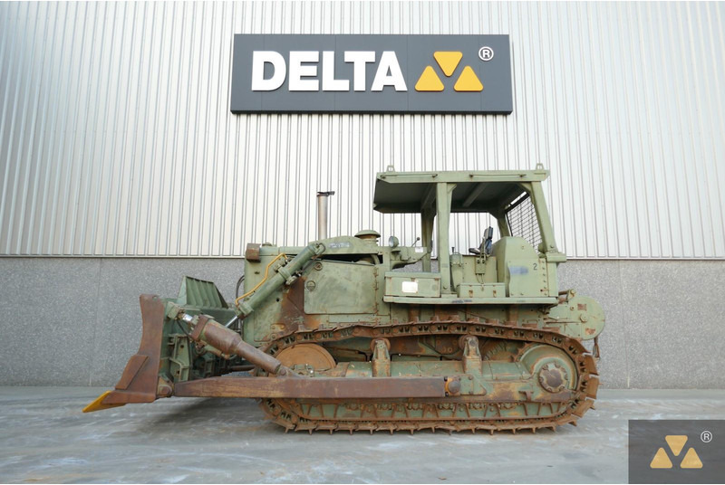 Caterpillar D7F Ex-army - Bulldozer: photos 1 Caterpillar D7F Ex-army - Bulldozer: photos 1