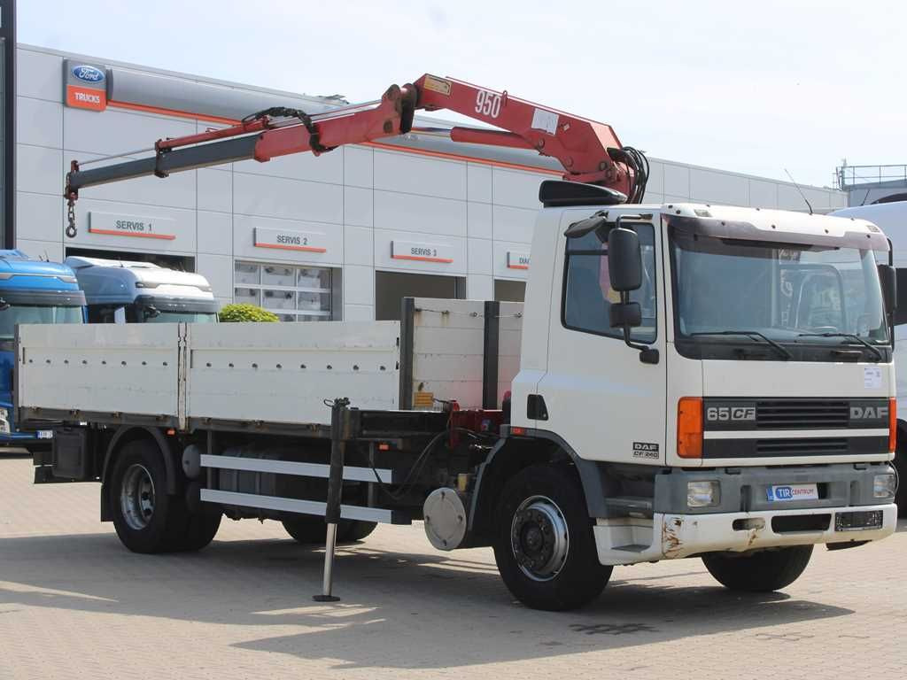 DAF CF 240, CRANE HMF 953 K2, PNEU 80% - Camion grue: photos 2 DAF CF 240, CRANE HMF 953 K2, PNEU 80% - Camion grue: photos 2