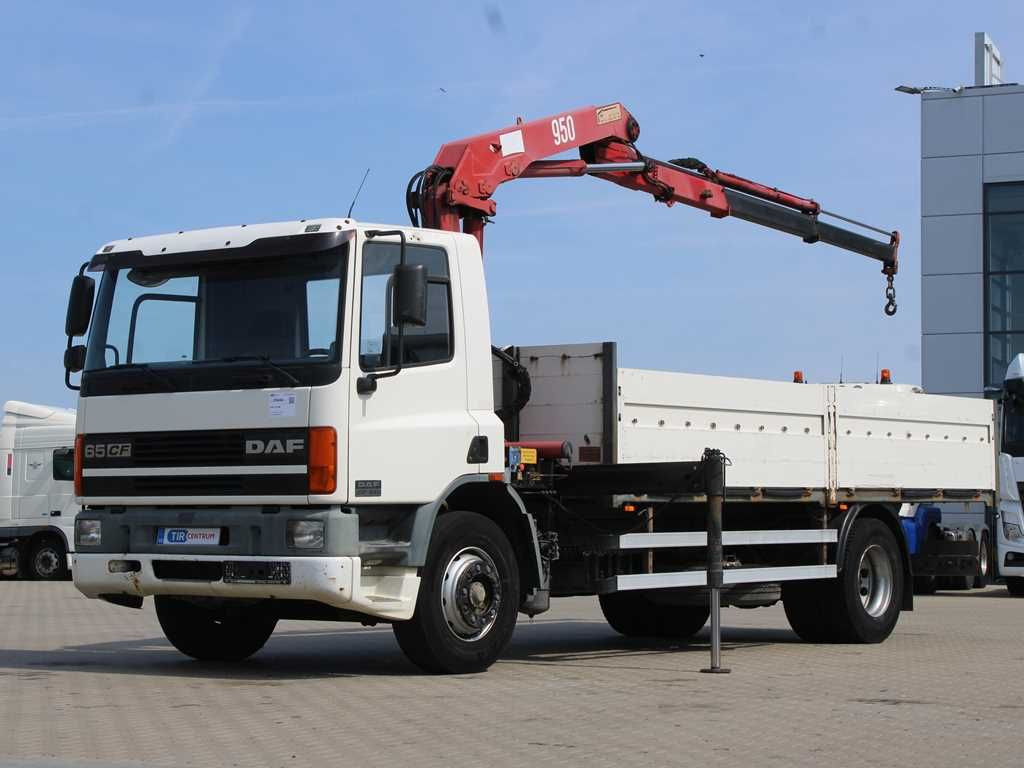 DAF CF 240, CRANE HMF 953 K2, PNEU 80% - Camion plateau, Camion grue: photos 1 DAF CF 240, CRANE HMF 953 K2, PNEU 80% - Camion plateau, Camion grue: photos 1