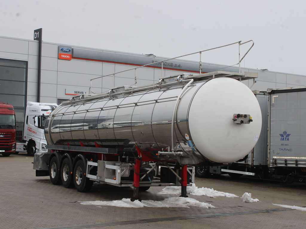 Feldbinder TSA, LIFT AXLE, 32 m³ - Semi-remorque citerne: photos 3 Feldbinder TSA, LIFT AXLE, 32 m³ - Semi-remorque citerne: photos 3