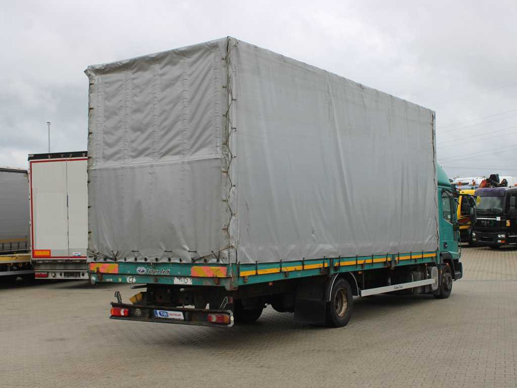 Iveco EUROCARGO 120EL22, EURO 5 - Camion à rideaux coulissants: photos 4 Iveco EUROCARGO 120EL22, EURO 5 - Camion à rideaux coulissants: photos 4
