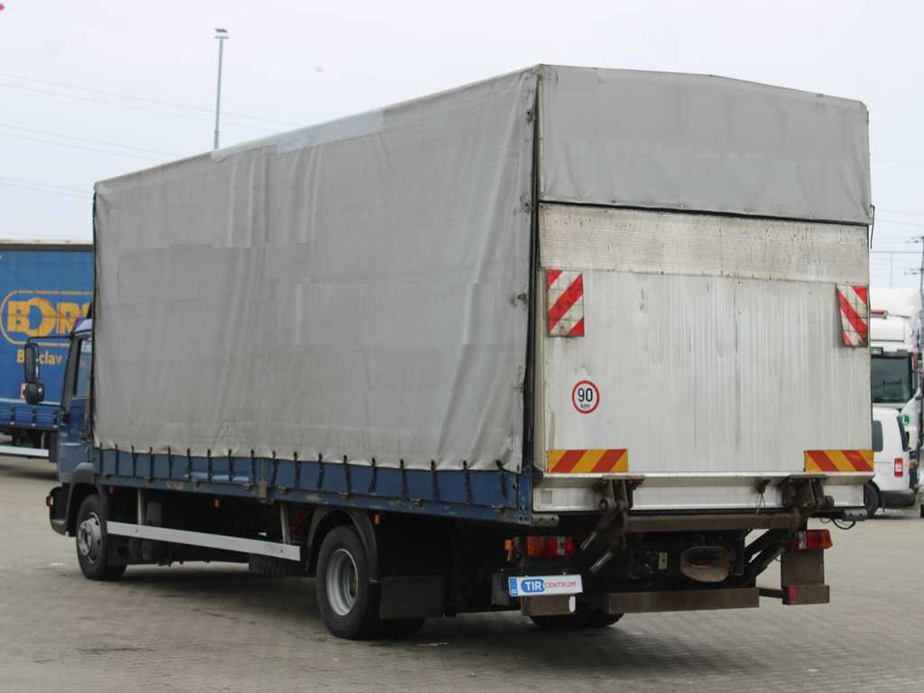 MAN LE 12.220, EURO 6, HYDRAULIC FRONT, TIRES 80% - Camion à rideaux coulissants: photos 5 MAN LE 12.220, EURO 6, HYDRAULIC FRONT, TIRES 80% - Camion à rideaux coulissants: photos 5