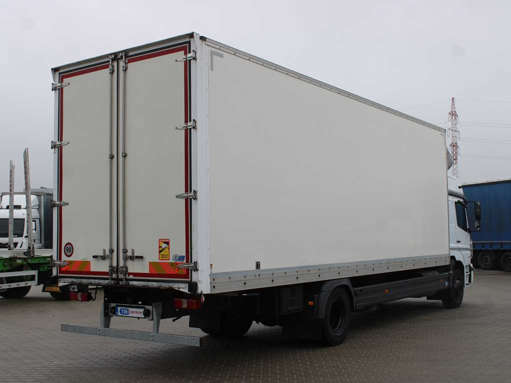 Mercedes-Benz ATEGO 1527, EURO 6, CAMERA, TIRES 80% - Camion fourgon: photos 4 Mercedes-Benz ATEGO 1527, EURO 6, CAMERA, TIRES 80% - Camion fourgon: photos 4