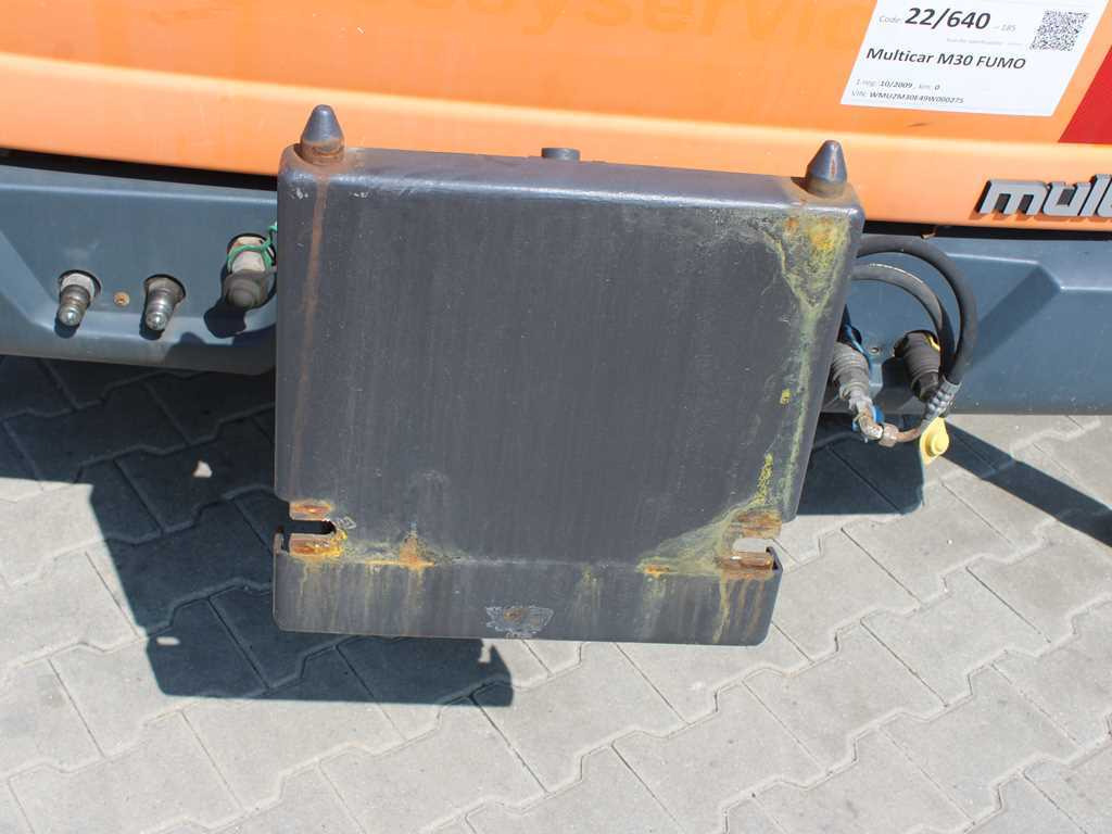 Multicar M30 FUMO, 4x4 - Camion benne, Véhicule de voirie/ Spécial: photos 5 Multicar M30 FUMO, 4x4 - Camion benne, Véhicule de voirie/ Spécial: photos 5