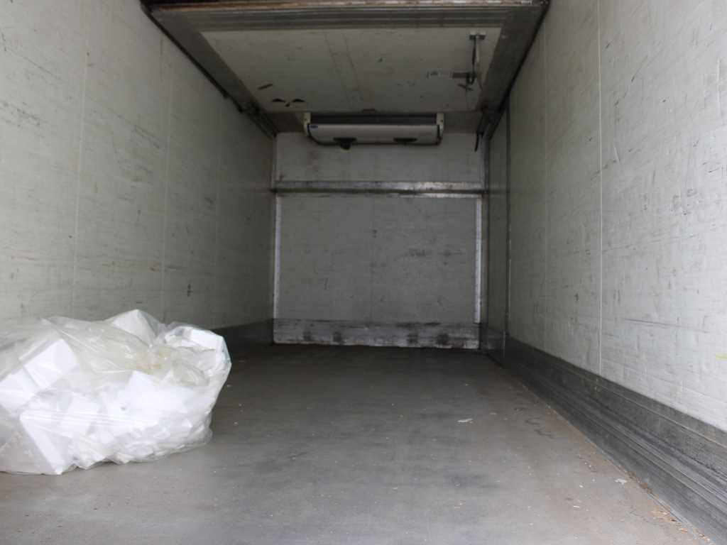Camion frigorifique Scania R 380, HYDRAULIC FRONT, DOUBLE CHAMBER, CARRIER SUPRA 850 mt: photos 9