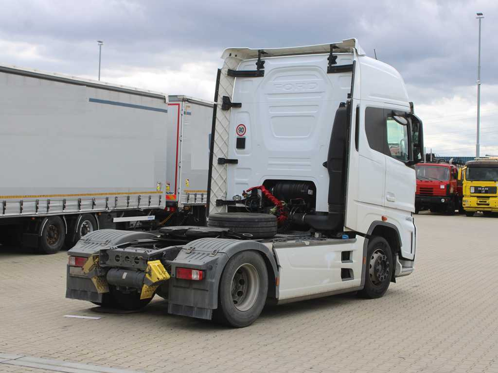 Ford F-MAX 12S, EURO 6, NAVIGATION - Tracteur routier: photos 4 Ford F-MAX 12S, EURO 6, NAVIGATION - Tracteur routier: photos 4