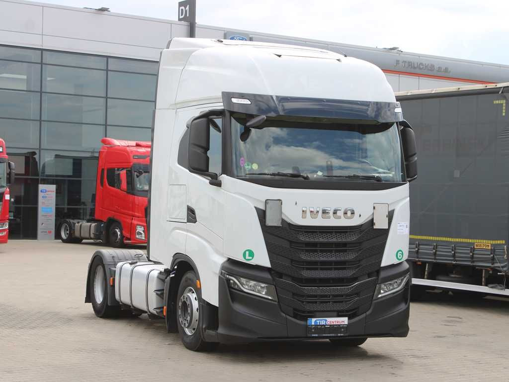 Iveco S - WAY 480, EURO 6, RETARDER, NAVIGATION - Tracteur routier: photos 2 Iveco S - WAY 480, EURO 6, RETARDER, NAVIGATION - Tracteur routier: photos 2