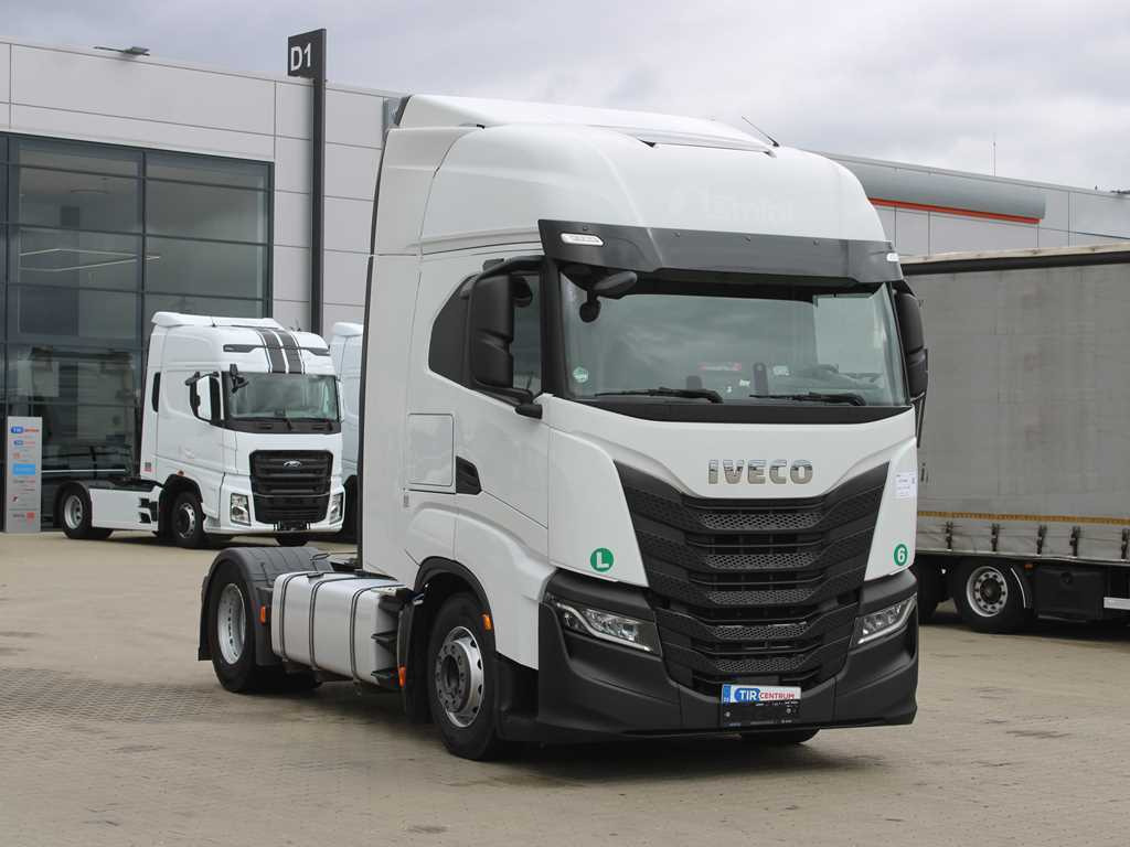 Iveco S-Way 480, EURO 6, INDEPENDENT AIR CONDITIONING, NAVIGATION - Tracteur routier: photos 3 Iveco S-Way 480, EURO 6, INDEPENDENT AIR CONDITIONING, NAVIGATION - Tracteur routier: photos 3