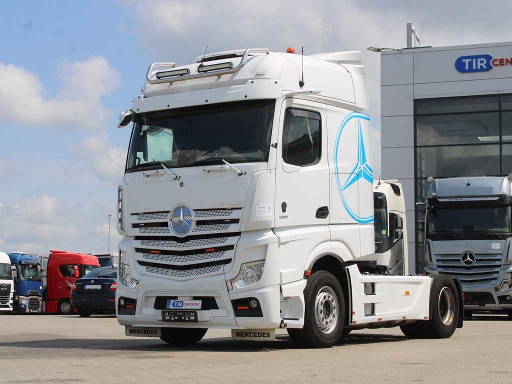 Mercedes-Benz Actros 1851, SECONDARY AIR CONDITIONING,RETARDER - Tracteur routier: photos 1 Mercedes-Benz Actros 1851, SECONDARY AIR CONDITIONING,RETARDER - Tracteur routier: photos 1