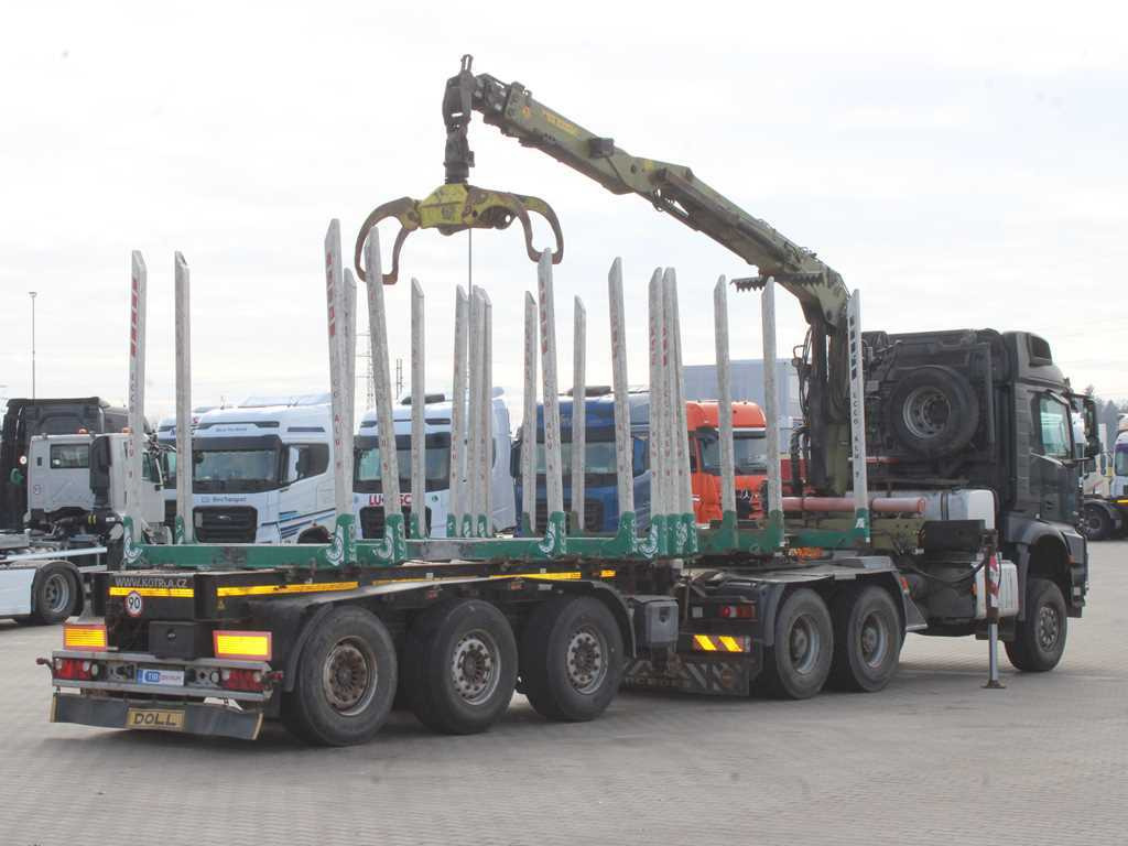 Mercedes-Benz Arocs 3351, 6x6, HYDRAULIC ARM LOGLIFT ET450, TIRES 80% + DOLL (2017) - Tracteur routier: photos 4 Mercedes-Benz Arocs 3351, 6x6, HYDRAULIC ARM LOGLIFT ET450, TIRES 80% + DOLL (2017) - Tracteur routier: photos 4